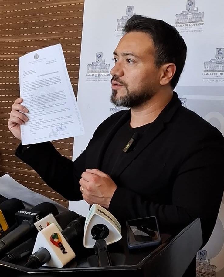 Diputado Alejandro Reyes denuncia ilegalidad en intento de reactivar ...